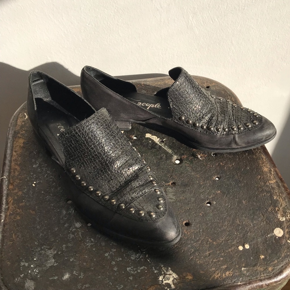 Free People black leather pointed toe loafers
